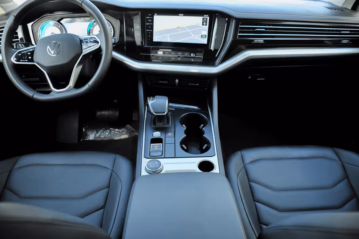 VW Touareg Interior